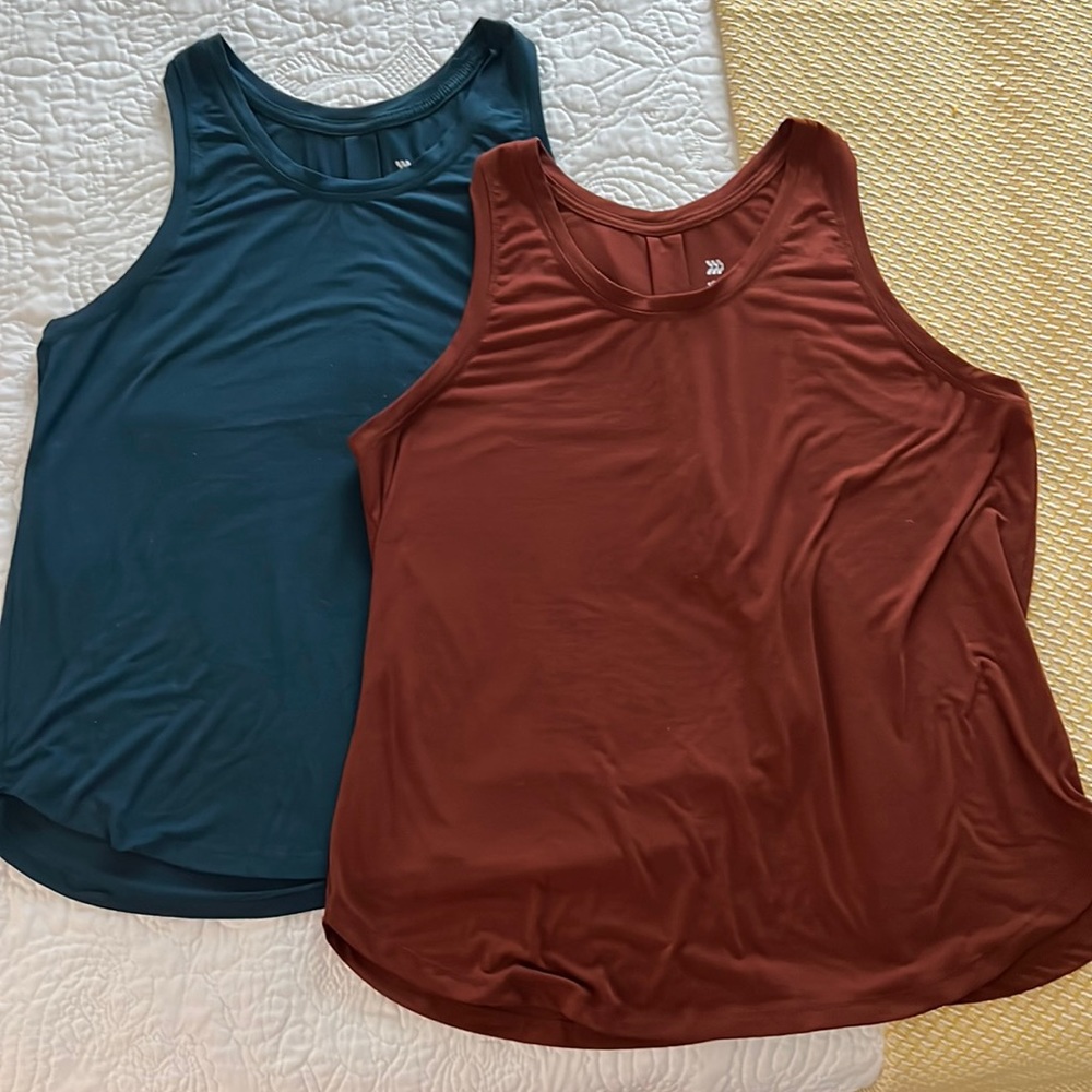 Set of Womens Athletic Tank Tops
